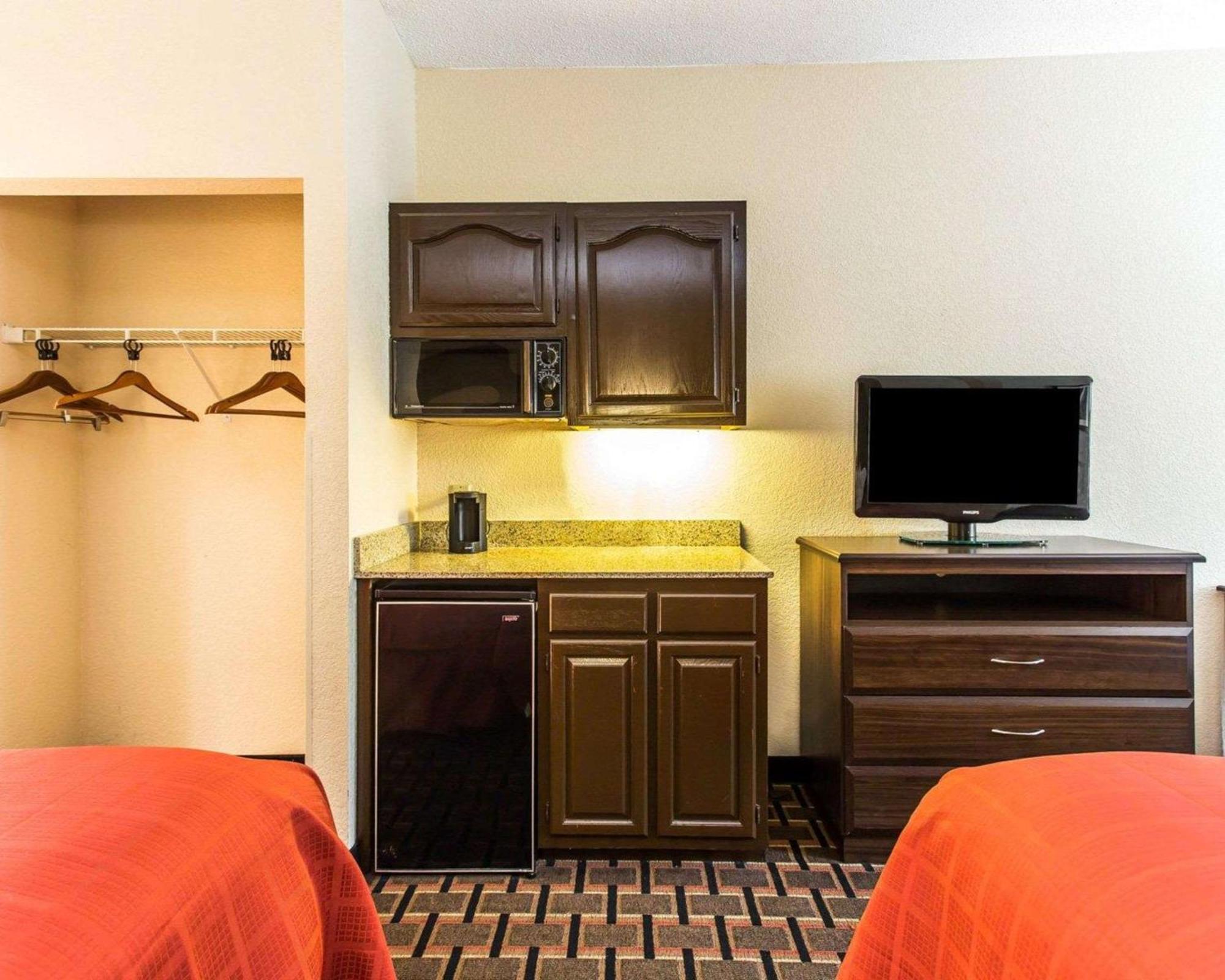 Quality Suites Hickory South Exterior foto