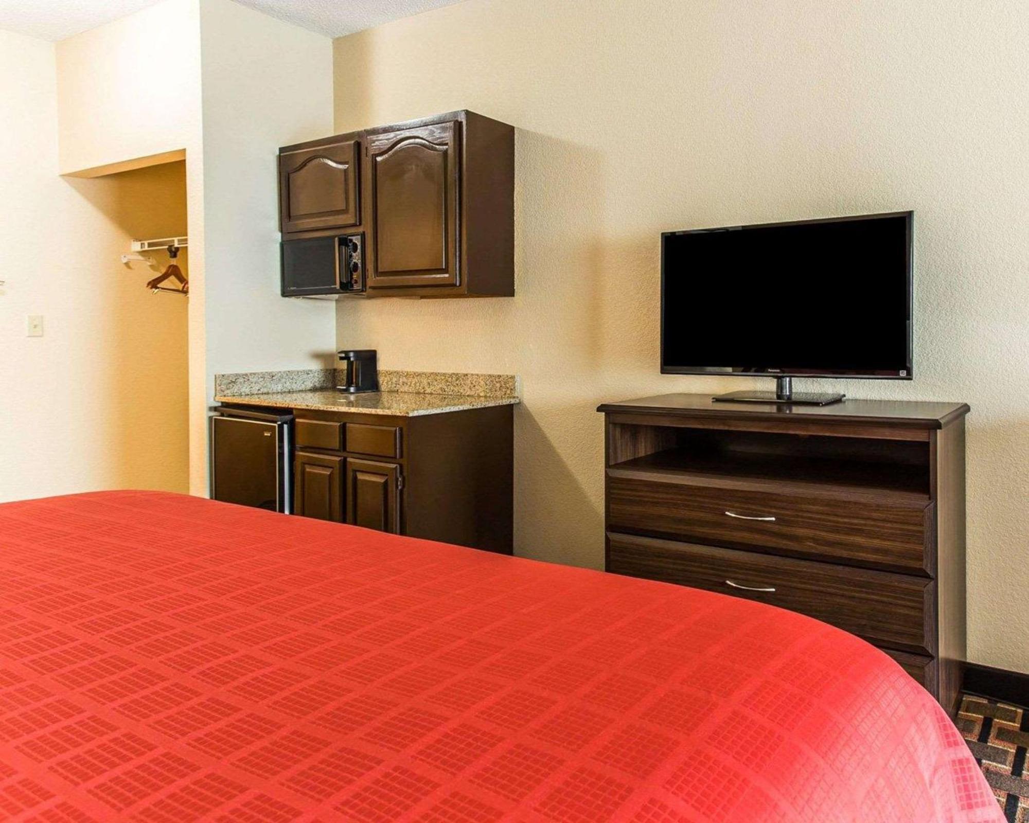 Quality Suites Hickory South Exterior foto