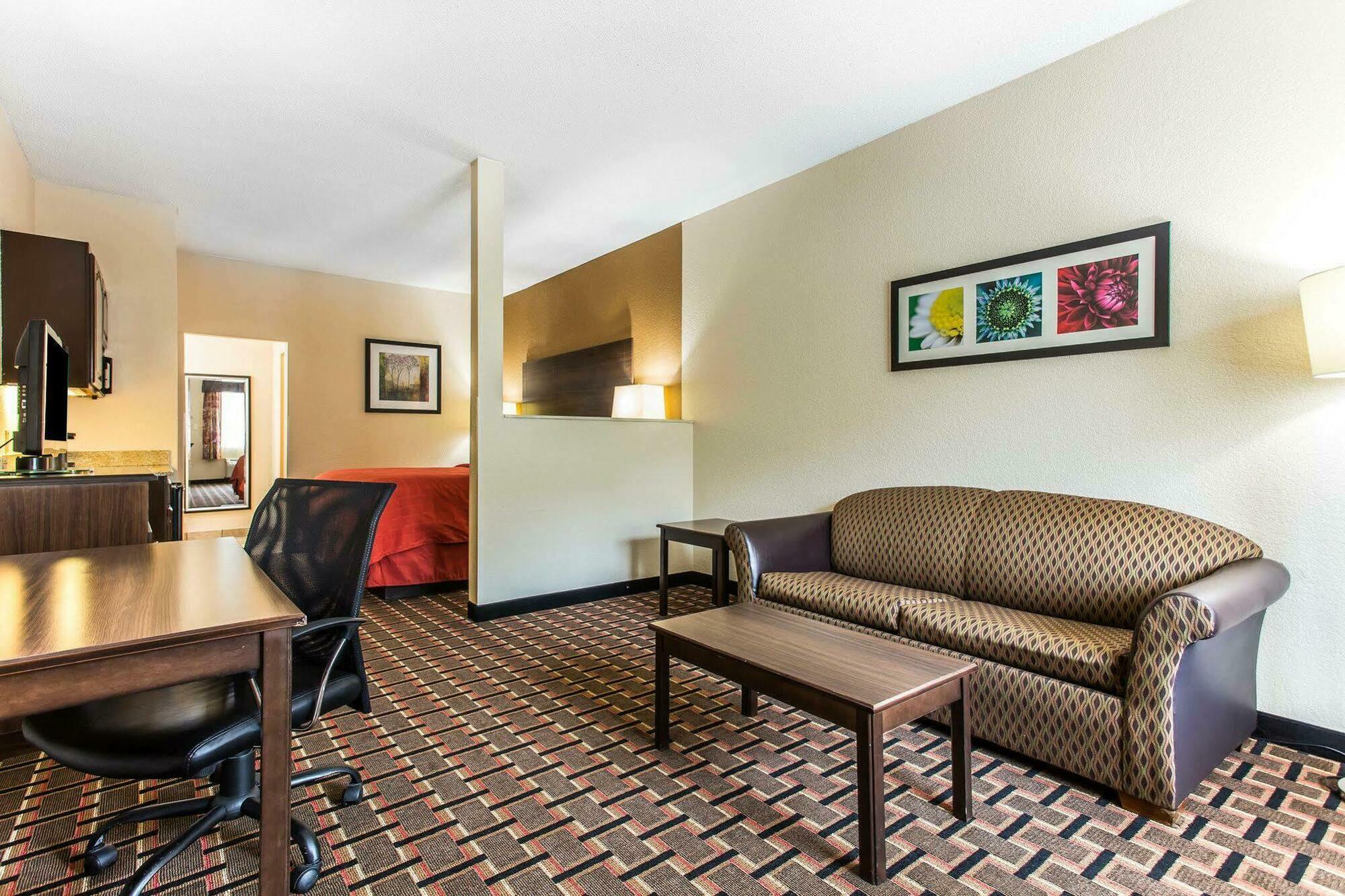 Quality Suites Hickory South Exterior foto
